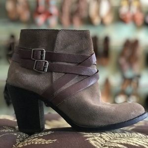 Lucky brand Elyannah buckle strappy suede booties